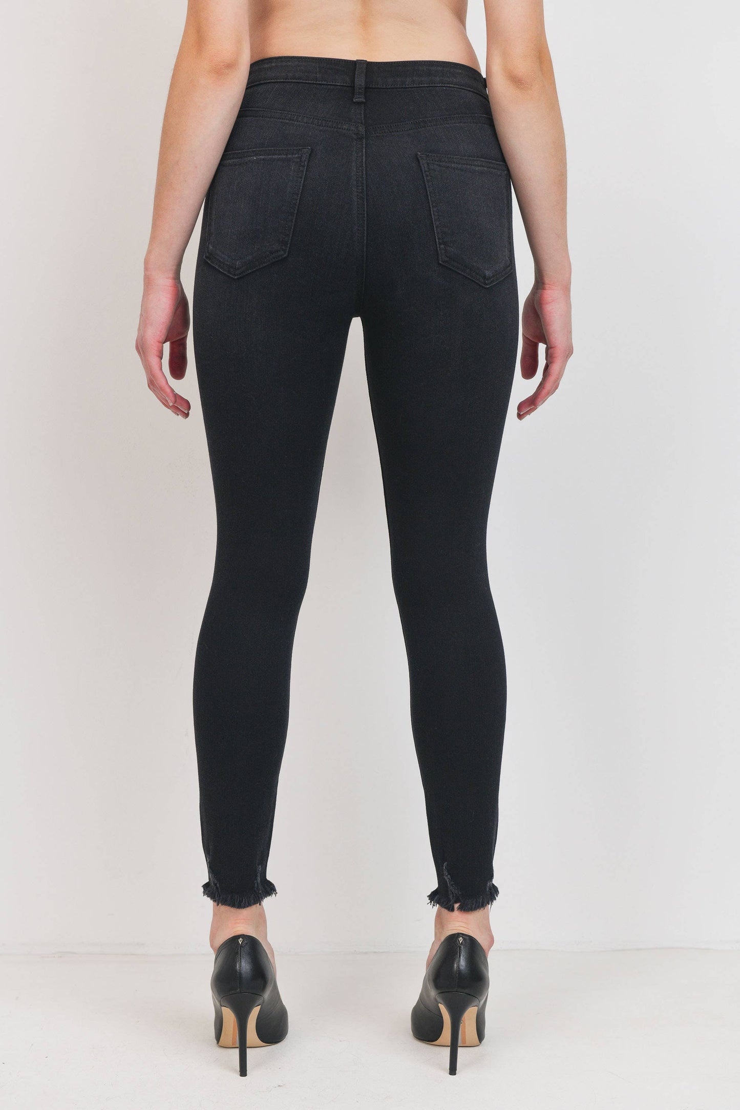 High Rise Distressed Fray Skinny Jean