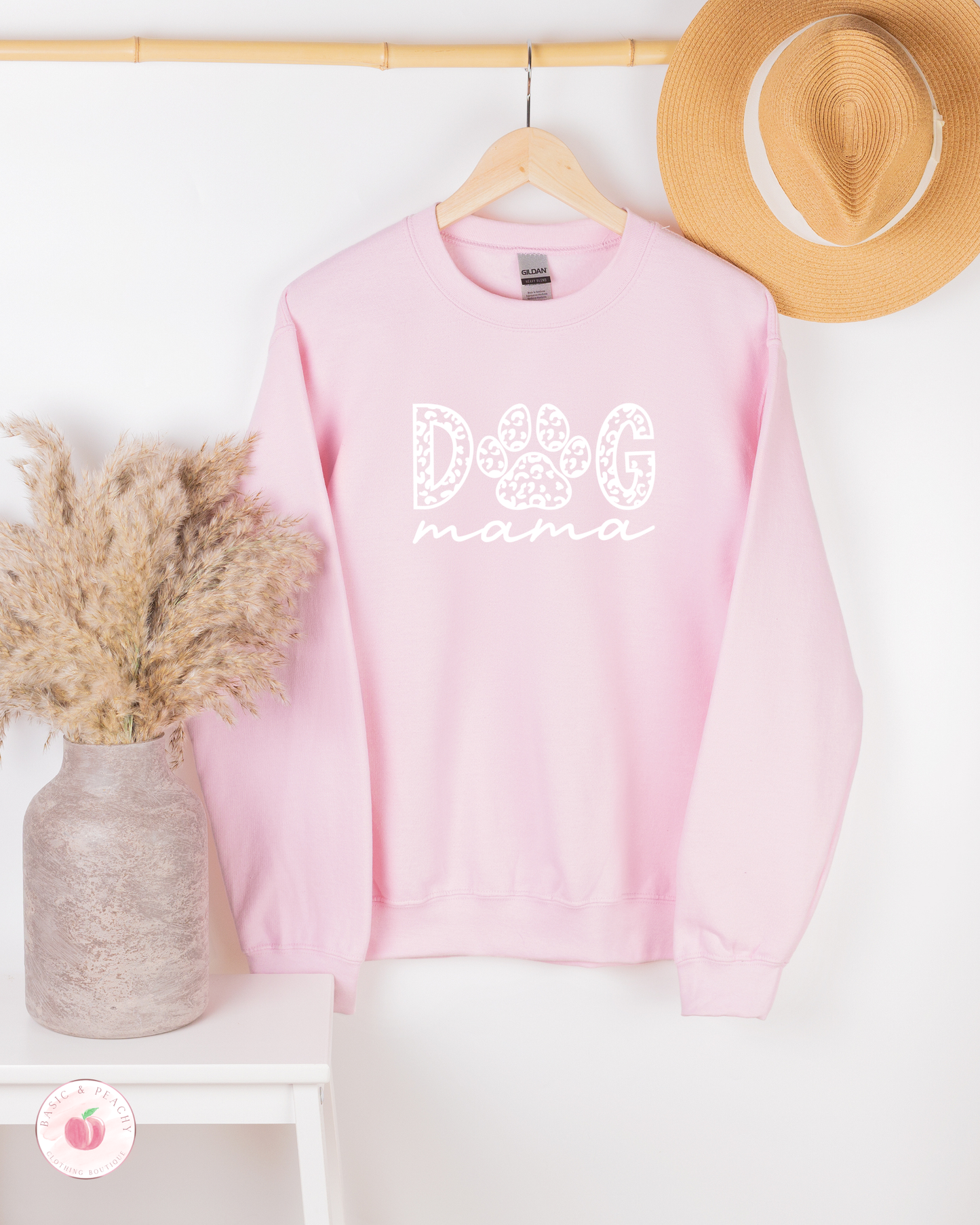 DOG MAMA CREWNECK SWEATSHIRT